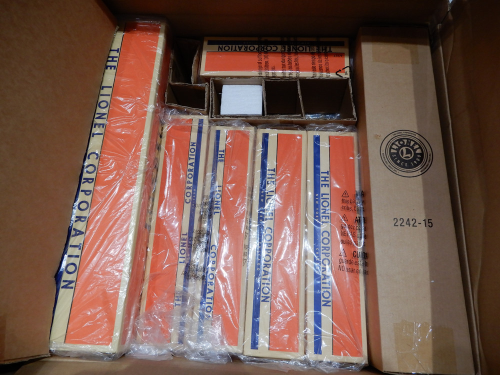 Lionel O Gauge 6-38324 New Haven #2507W F3 AB Diesel Engine Freight Set NEW