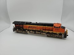 Scaletrains BNSF Railway ET44C4 #3751 W/ESU LokSound & DCC Custom Weathered