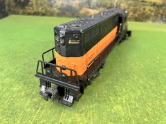 LIONEL POSTWAR 2338 MILWAUKEE ROAD GP7 DIESEL LOCOMOTIVE O GAUGE TESTED C-7