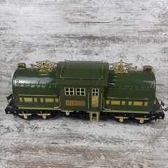 MTH Standard Tinplate Two Tone Green 381E Locomotive Traditional 10-1077-0