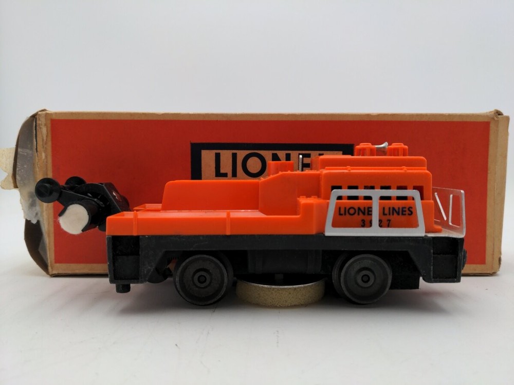 Lionel 3927 O Vintage Postwar Motorized Track Cleaner Car #3927/Box