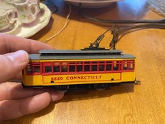 HO Connecticut Trolley 2350 RSO Runs