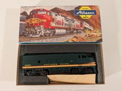 HO EMD F7A NP Northern Pacific DC NIB NOS # 3229