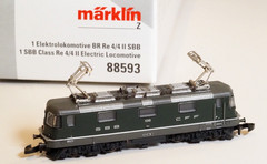 88593 Marklin Z-scale Swiss SBB Electric Locomotive Re 4/4 II Coreless Motor