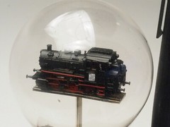 88052 Marklin Z-scale BR89 Locomotive in Bulb Desktop stand Lamy Pen, 30 years