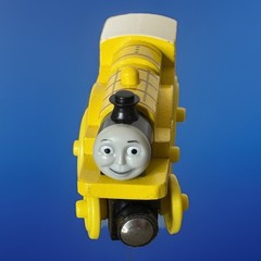 VTG Thomas & Friends MOLLY 2005 Wooden Train Engine Learning Curve #2555WJ00