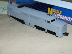 LIFE LIKE N 7067 UNDECORATED DIESEL PA POWERED A UNIT + BOX #44