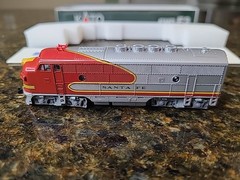 NOS Kato 176-189 N Scale Precision Model F3-A Phase II SF