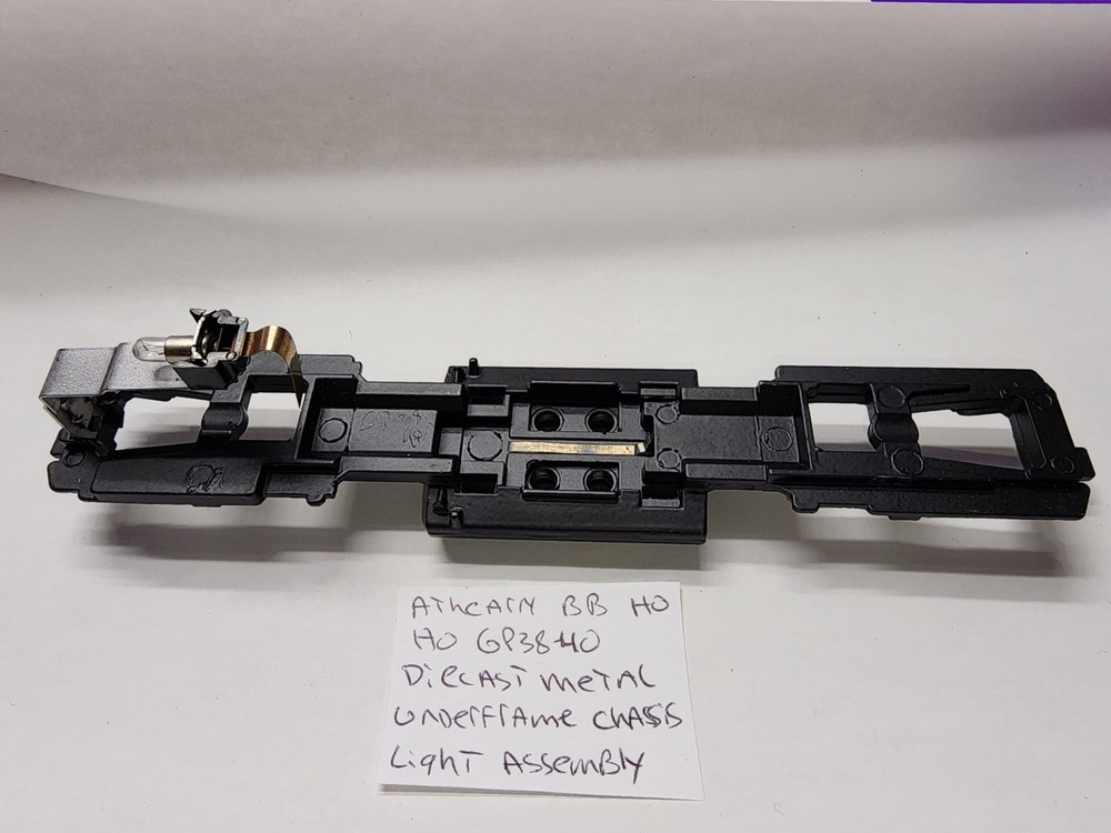 GP38 ATHEARN HO SCALE DIECAST METAL UNDERFRAME CHASSIS HEADLIGHT ASSEMBLY LOT