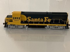 NEW Bowser #25176 Santa Fe U25B #6603 w/DCC and Lok Sound
