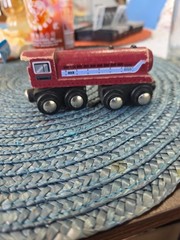 Imaginarium Express #4 Wooden Engine , TRU – 08 – R R, Wheels/Axles Work,