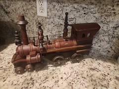 Leonardo Luna Wood and Metal Train LOCOMOTIVE