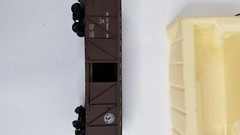 Model Power HO Scale Sliding Door 40′ Steel Box Car 8006 Domino Great North