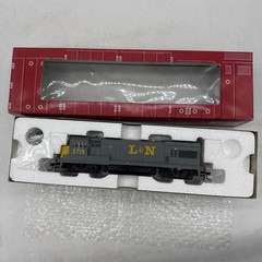 Atlas 8670 Ho Scale He U23B L&N Diesel Locomotive #2715 Louisville And Nashville