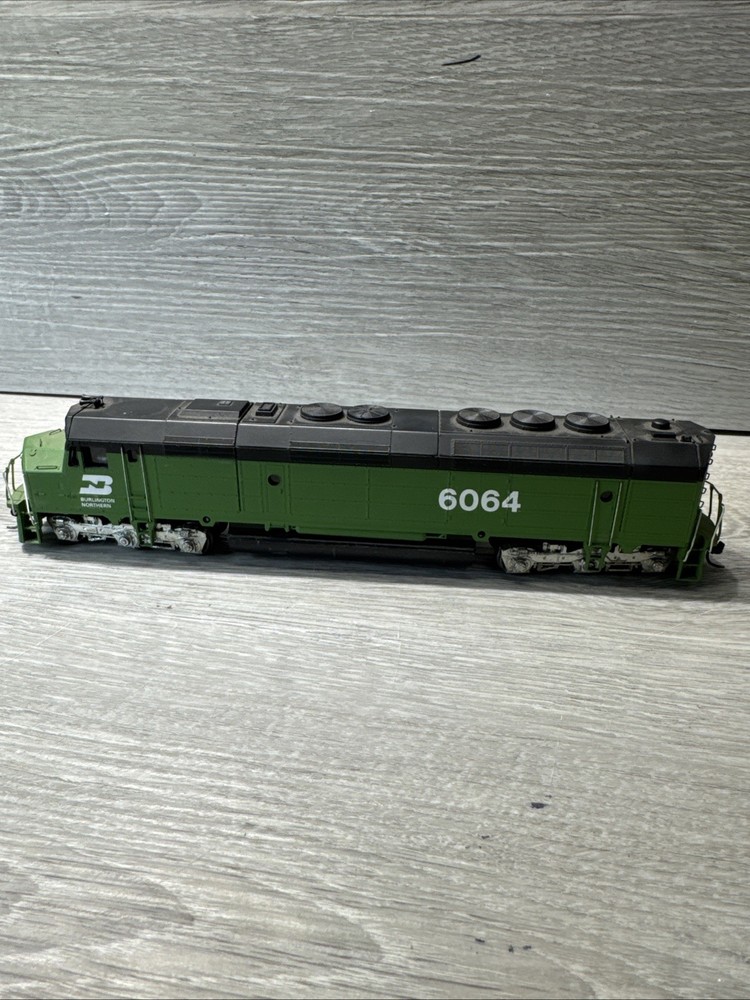Unknown Brand HO Burlington Northern 6064