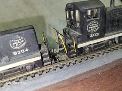 IHB Indiana Harbor Belt Railroad HO Switcher & Calf Locomotive Display
