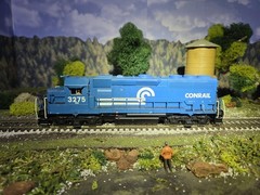 Atlas HO Scale Conrail GP40-2 #3275 with DCC no sound