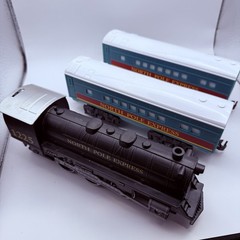 North Pole Express Train Set Locomotive 1225 + 2 Cars Scientific Toys Untested