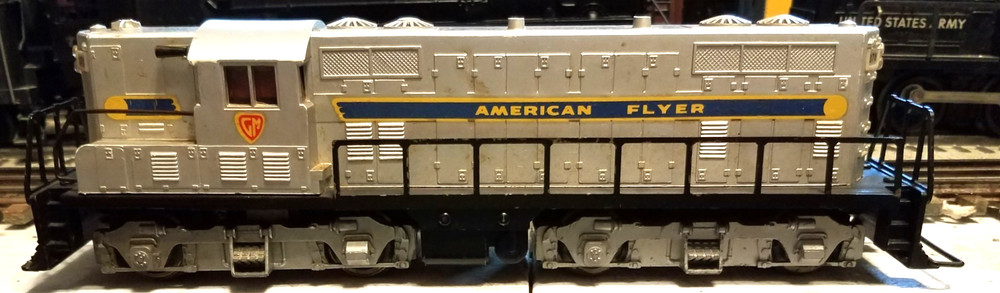 AMERICAN FLYER S 370 DIESEL SWITCHER FOR PARTS OR RESTORATION.