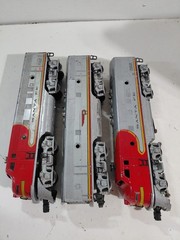 Lionel 2343 O Gauge Model Railroad Post War Santa Fe F7 Diesel Locomotive ABA