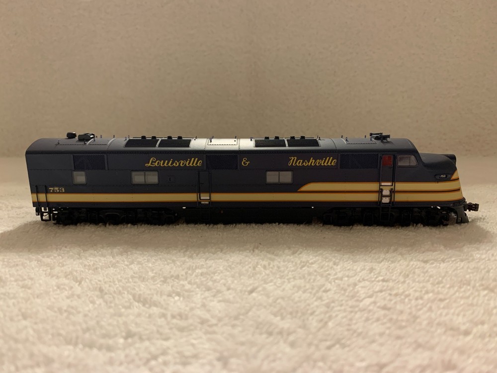 Proto 2000/Life-Like HO Scale L & N EMD E6A Powered Diesel Locomotive #753 DC