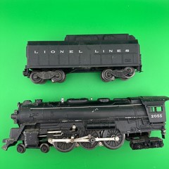 Lionel 2055 O Gauge Model Railroad 4-6-4 Steam Locomotive w/6026W Lines Tender