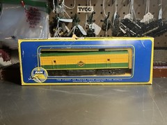 AHM HO Fairbanks Morse Reading Diesel Engine Dummy