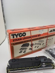 TYCO #7703 0-4-0 STEAM LOCOMOTIVE & TENDER KIT 209 HO “READ DESCRIPTION “