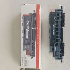 Southern Pacific Diesel Locomotive 9725 not Powered N Scale. 728