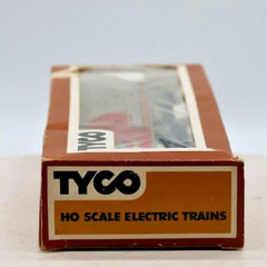In The Box HO Scale Santa Fe Diesel Locomotive Engine 4015 TYCO 1:87 Gauge