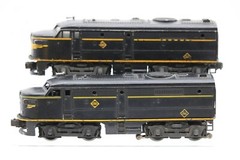 VINTAGE O Gauge Lionel 2032 Erie FA Diesel Power & Dummy Unit 1:48 Post War 1:48