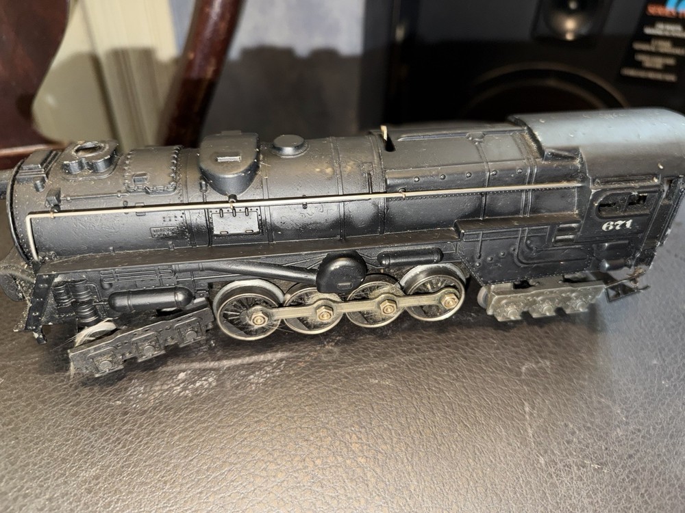 lionel 671 locomotive