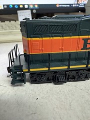 walthers Diecast Train Engine BNSF 3820 Runs With Lights Gp9m HO