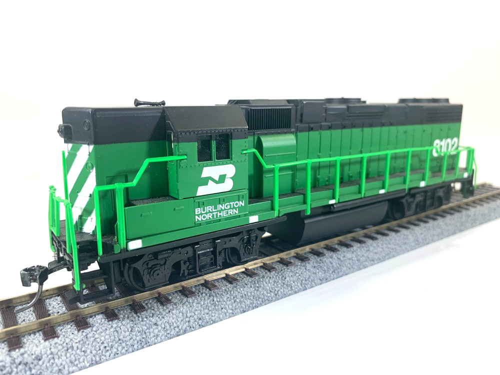 Athearn HO 4722 Burlington Northern GP-40 -2 Dummy Unit