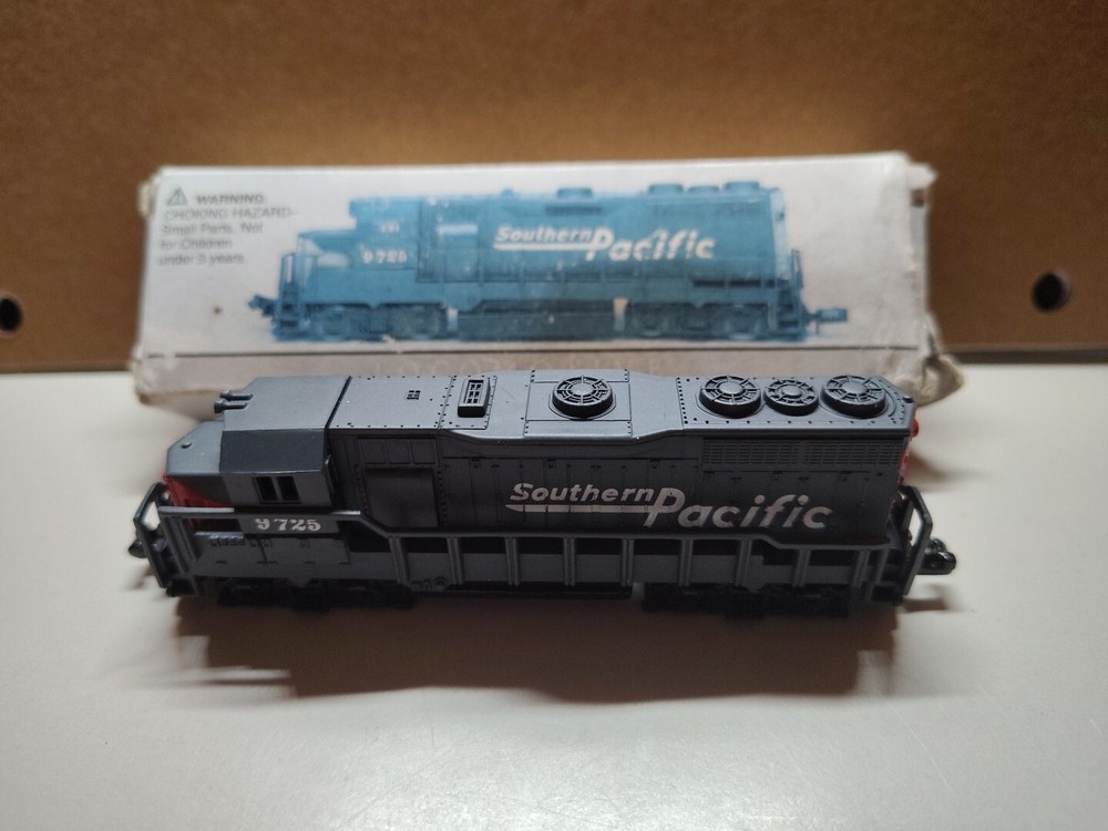 Southern Pacific 9725 Locomotive Train No. 418 High Speed Toy