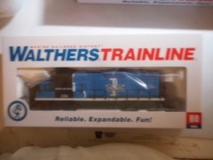 HO WALTHERS TRAINLINE GP9M BOSTON AND MAINE 1754 DC