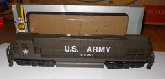 AHM ho U.S.ARMY DIESEL LOCOMOTIVE #89001 powered