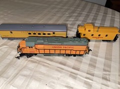 BACHMANN HO SCALE UNION PACIFIC DIESEL LOCOMOTIVE # 866 # 2065 # 207 Lot Of 3