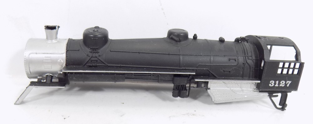 HO SCALE / UNBRANDED / LOCOMOTIVE I#3127 / SHELL / PARTS ONLY / RESTORE / REPAIR