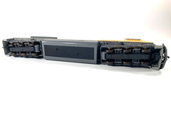 Kato HO 37-6366 Union Pacific SD90/43MAC Diesel # 8030 -DC / No Sound