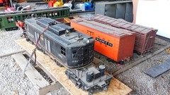 Electric 7.5″ Gauge Hand Built T3A Electric AWD Locomotive and 5 Train Cars