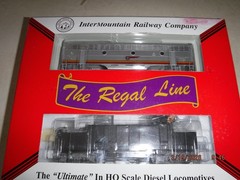 INTERMOUNTAIN RAILWAY COMPANY HO SANTA FE EMD F7B WARBONNET LOCOMOTIVE #325A NEW