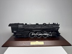 Lionel Classic Train Collection AVON 1993 / 700E Hudson Steam Engine Locomotive