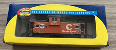 ATHEARN HO 7513 CHESSIE WIDE VISION CABOOSE C&O 903118
