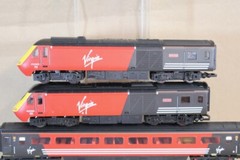 HORNBY VIRGIN CLASS 43 HST DMU DIESEL LOCOMOTIVE LADY in RED 4 CAR SET om