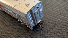 Walthers HO F7A diesel, die cast shell, S. Fe #300, runs good, pulls good