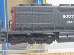 AHM HO Scale 5030-06 Southern Pacific 8444 EMD SD-40 Diesel Loco W/Flywheel NOS