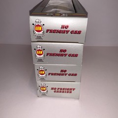 AHM HO Scale Freight Car Lot Union Pacific Peabody Caboose Operating Accessory