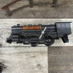 Vintage Durham Rio Grande Plastic Wind Up Train Locomotive and Metal Track *