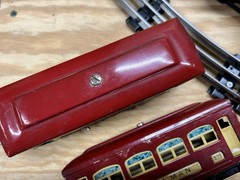 Lionel 248 O Gauge Electric Locomotive With Pullman and Observation Cars red